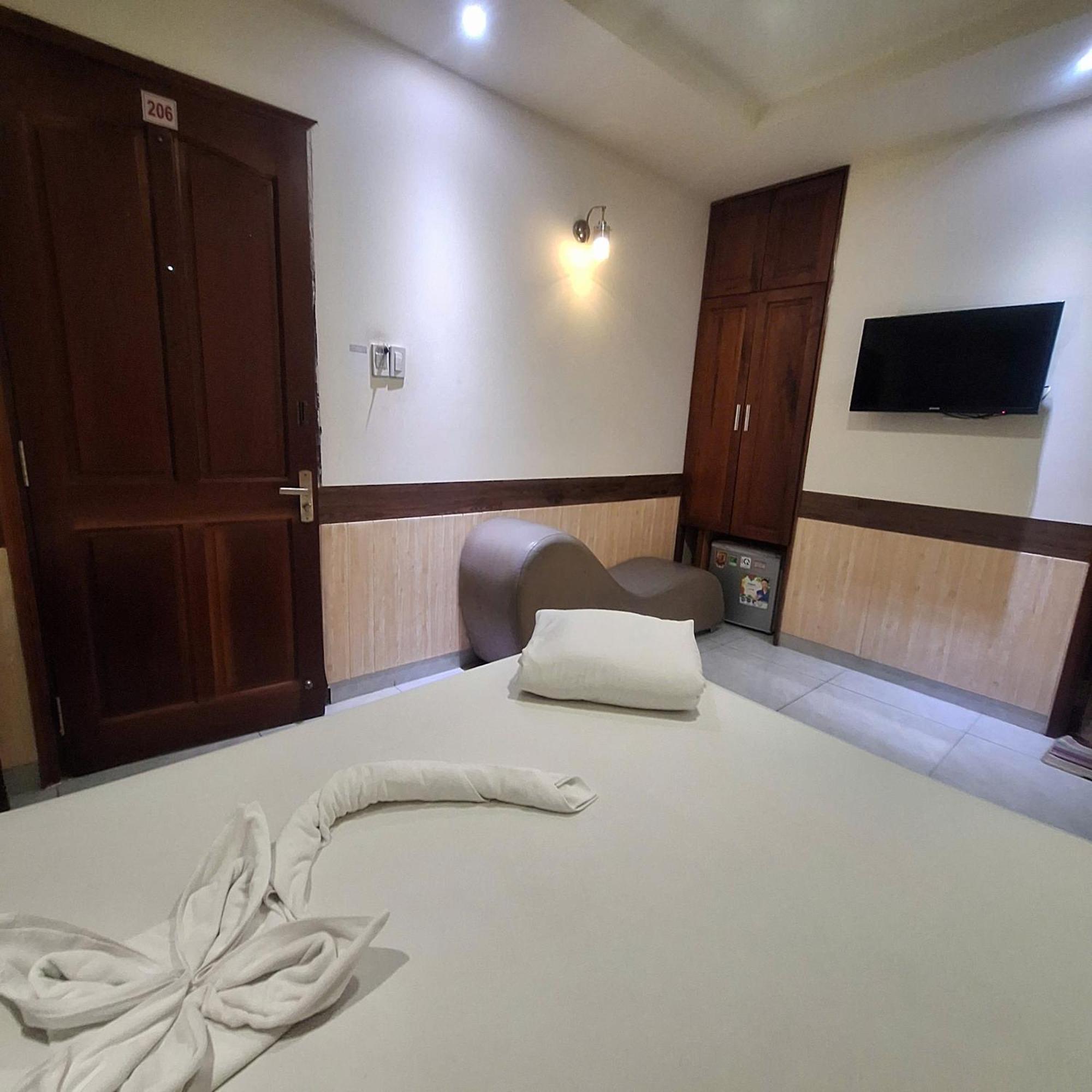 Damry Hotel Ho Chi Minh City Exterior photo